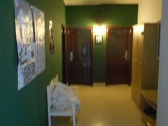 走道，很年轻-老班长国际青年旅租