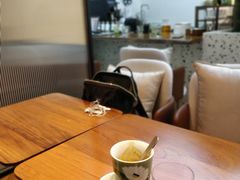 -Line 咖啡(石厦花园店)