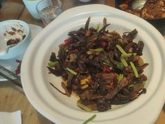 -严记小天府酸菜鱼(西四路店)