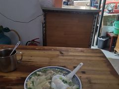 -胖子馄饨坊(天目大厦东南)