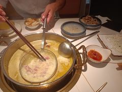 -牛人日志·鲜牛肉骨汤火锅(万科里瑧店)