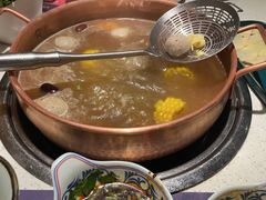 -牛村来人潮汕牛肉火锅(西单店)