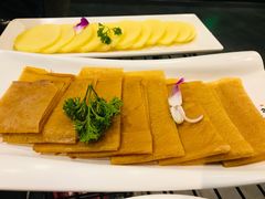 -重庆德庄火锅(体育中心店)