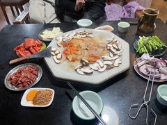 -宏宏无烟石板烧烤