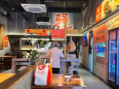 -李犟大爆鳝面·手工蟹黄包(湖滨西湖店)