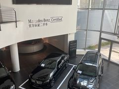 -奔驰北京极光星徽(四元桥店)