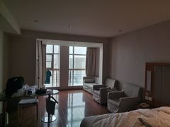 -全季酒店(郑州建设路碧沙岗地铁站店)