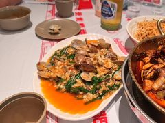 -肥肥虾庄·金牌油焖大虾(汉口城市广场店)