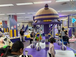 -孩子王童乐园(连云港万达店)