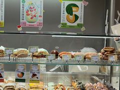 面包甜点陈列柜-PAOPAO Bakery&Café(港汇店)