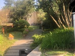 -七彩云南古滇温泉山庄
