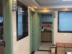 -半岛宠物医院24小时·内窥镜·牙科·碎石中心(府城大道店)