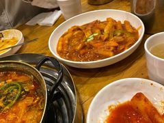 -喇喇排骨火锅·传统韩式脊骨汤(望京西园总店)