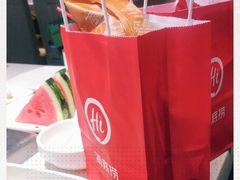 -海底捞火锅鲜切牛肉主题店(长寿路店)