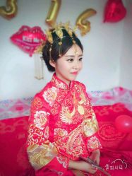 -红馆妆造(中央大街店)