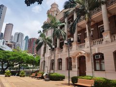 -香港大学
