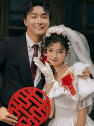 -喜爱高定婚纱摄影