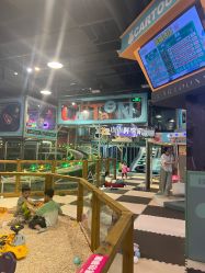 -卡通尼乐园(龙湖六合天街店)