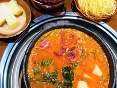 -黔有有贵州酸汤夺夺粉火锅(五味十字店)