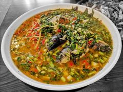葱香鲫鱼-邱金小炒·30 年盐帮江湖菜(自贡店)