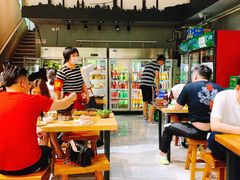 大堂-范贤光鸡公煲(平乐园总店)