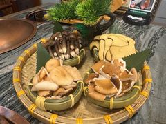 -慢丽江·云南野生菌土鸡锅(付家庄店)