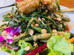 大虾沙拉-Chom Cafe and Restaurant