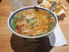 -云阿蛮生烫牛肉米线(景星店)