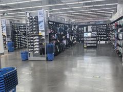 -迪卡侬(金龙湖店)