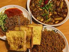 -叁个大叔的面隔壁烧烤(崇和路店)
