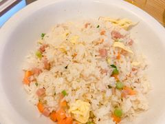 -小镇大厨新概念复合中餐厅(万达广场大连高新店)
