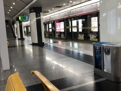 -中山北路(地铁站)