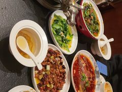 -万重锦·人文川菜馆(骡马市店)