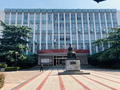 -湖北中医药大学(昙华林校区)