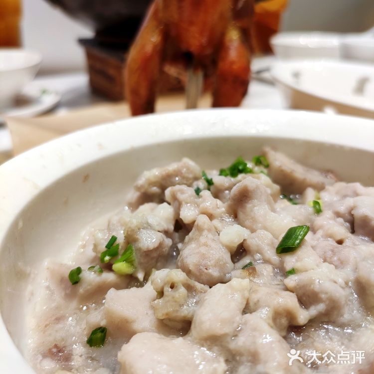 费大厨王炸组合「辣椒炒肉＋大王柠檬茶」每桌必点[坏笑]