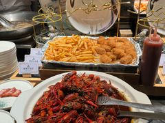 -雍容荟帝王蟹活龙虾展台自助(IFS黑金店)