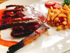 -Pundi Pundi Restaurant