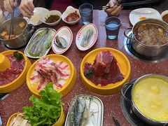 -四囍码头海鲜烧烤自助火锅(外滩南京东路悦荟广场店)