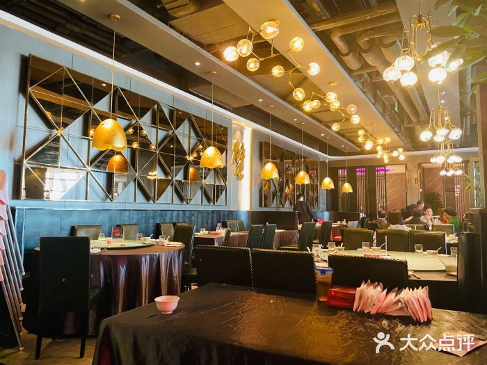蟹榭·本帮江浙菜·蟹宴(五角场合生汇商场店)大堂图片