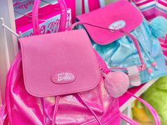 -名创优品(北京新中关购物中心地铁层店)