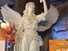 -暴风岛沉浸式体验馆(百联世纪店)