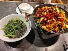 -南海底小海鲜·湘菜(鲁巷吴家湾店)