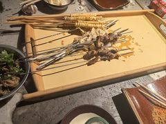 -破瓦寒窑·地摊烤羊排