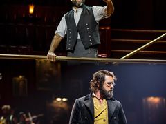 -交通银行前滩31演艺中心