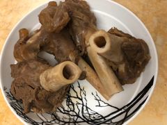 -金新羊杂馆·小龙虾