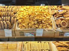 -光明牛奶棚(南泉店)