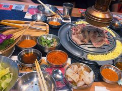 -GOGIYA·咕叽吖韩国传统烤肉店(东方新天地店)