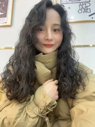 -MOVAN  HAIR莫凡匠人发型屋
