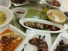 -春兰国宾馆(凤城河风景区老街店)