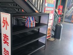 -极限PLAY运动娱乐新世界·团建派对潮玩休闲馆·室内蹦极高空游乐园